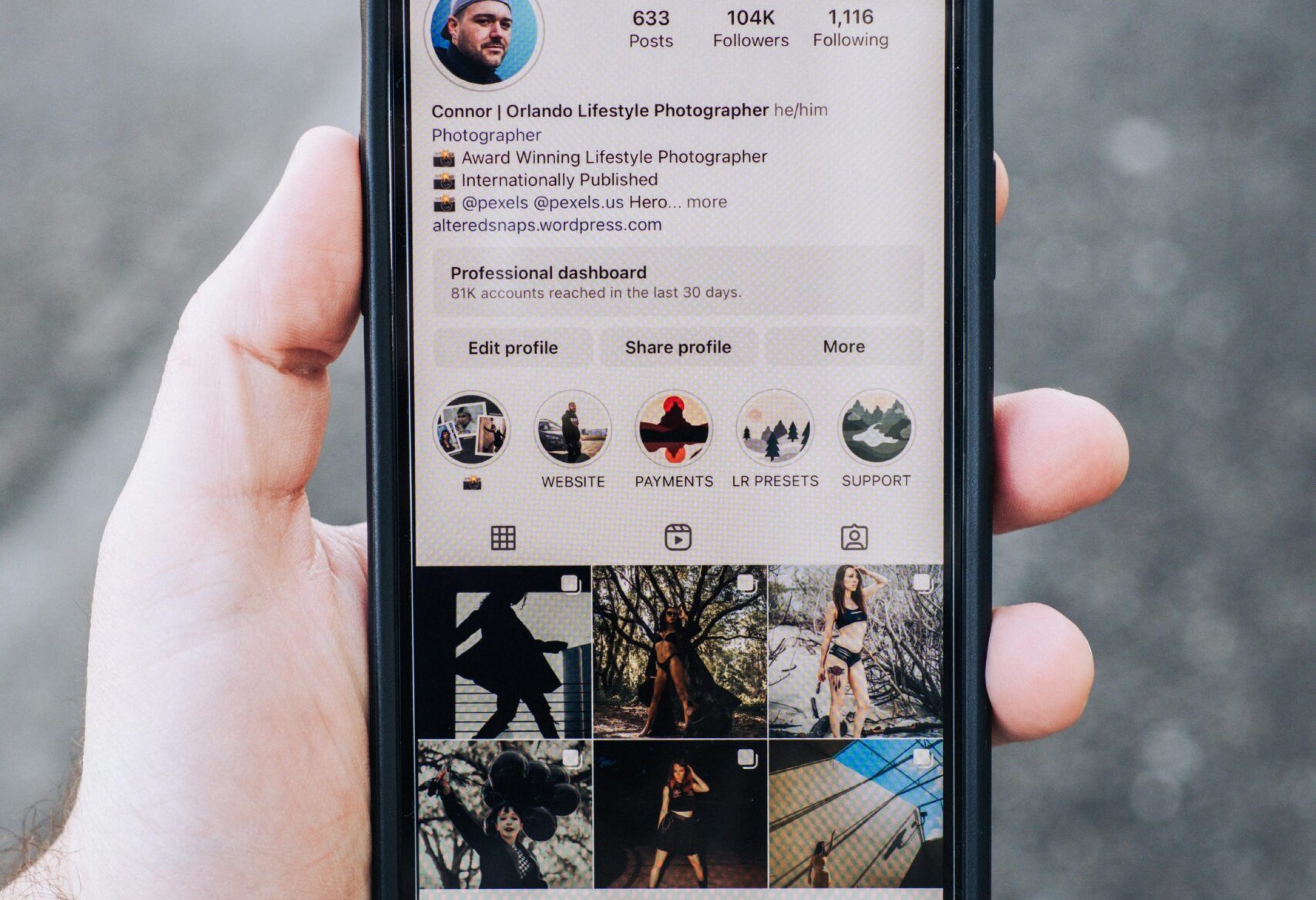 Social Media Posts pexels-alteredsnaps-15226552